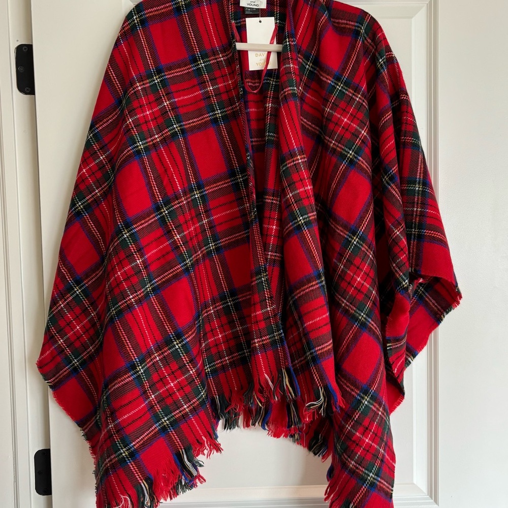 NEW David and Young Tuckernuck Plaid Poncho